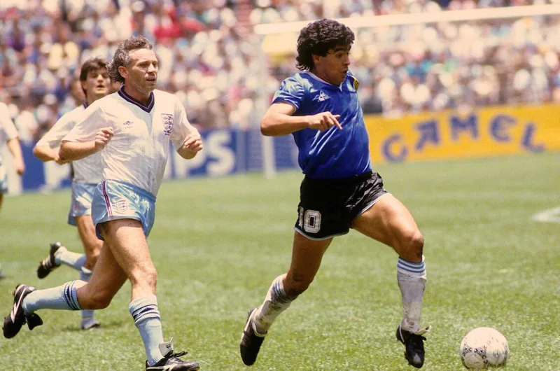 Maradonanın bu forması 10 milyona satılacaq