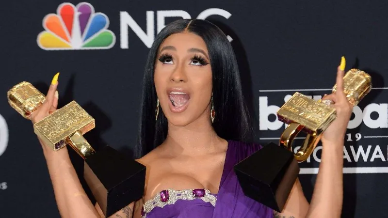 Kardi Bidən dünyada bir ilk