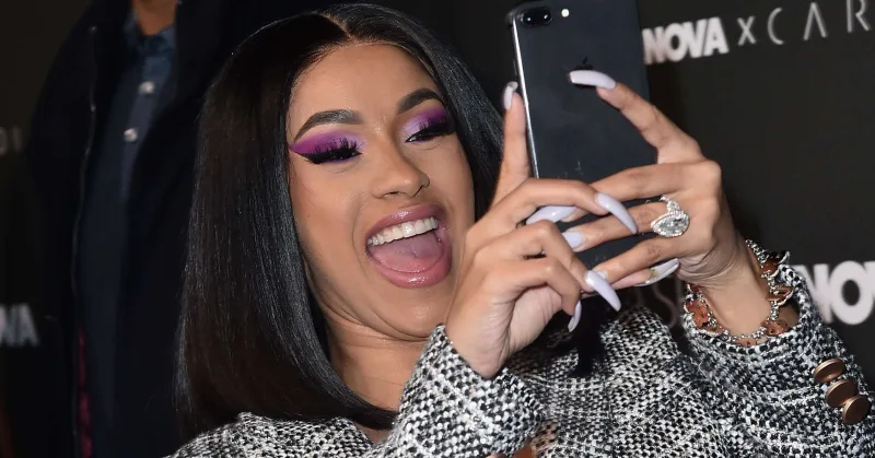 Kardi Bidən dünyada bir ilk