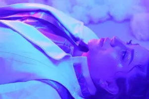 Damlanın futuristik klipi