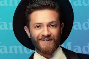 Nadir İspaniyaya gedir