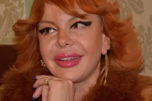 “Qısa paltar Azərbaycan üçün deyil”