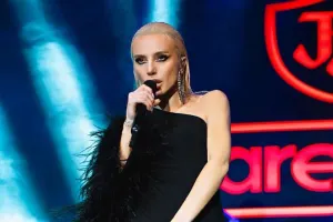 Gülşen də Bakıya gəlir