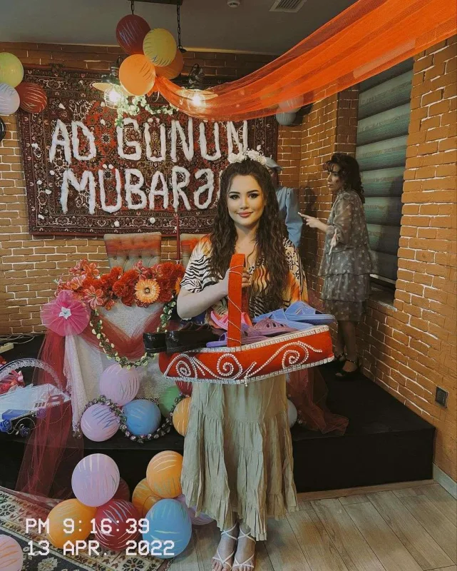 Blogerlərin “palatka” partisi!