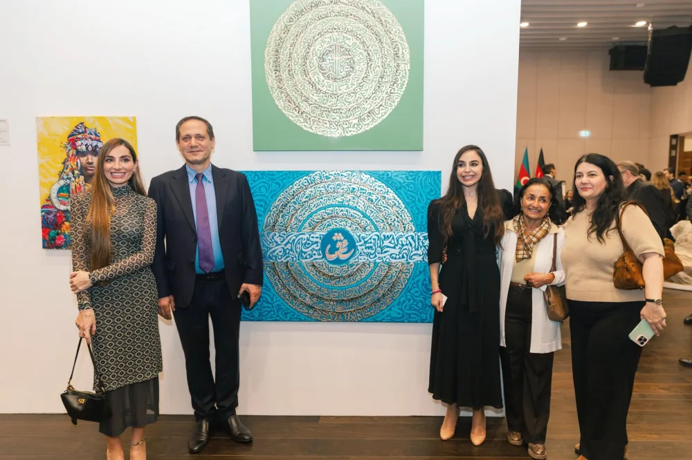 Leyla və Arzu Əliyevalar Berlində sərgidə - Fotolar