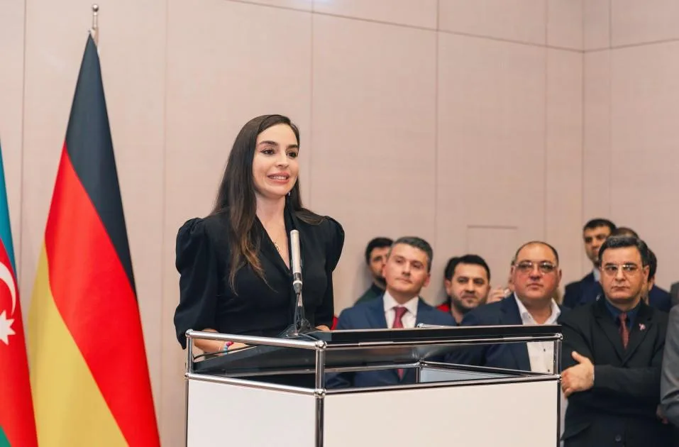 Leyla və Arzu Əliyevalar Berlində sərgidə - Fotolar