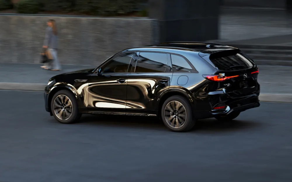““Mazda” mənə xarab maşın verib” - İş xanımı