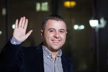 Azəri o əvəzləyəcək!