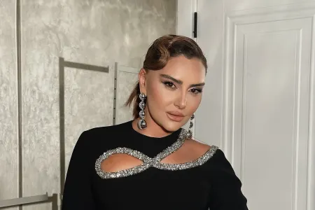 “Kimisə qısqanıb gecələr yata bilməyim?”