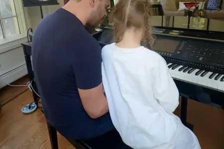 Emin Ağalarov atası və övladları ilə