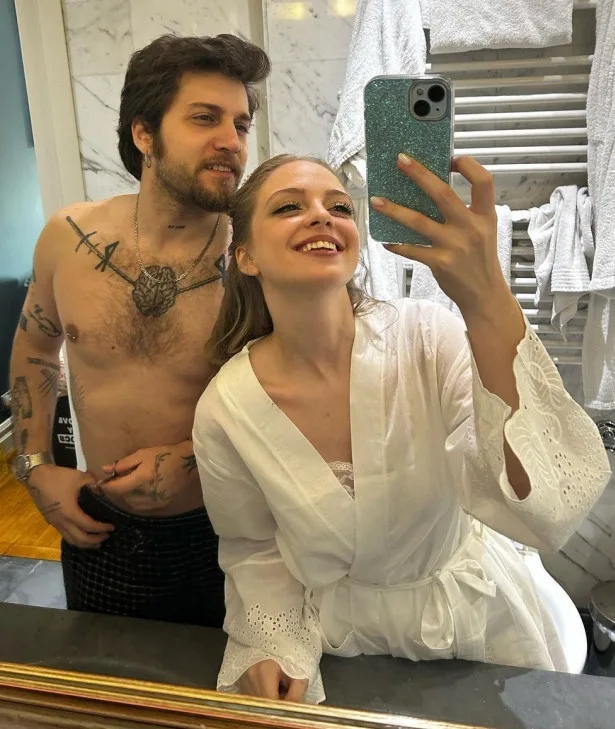 Rəsmən boşandılar!