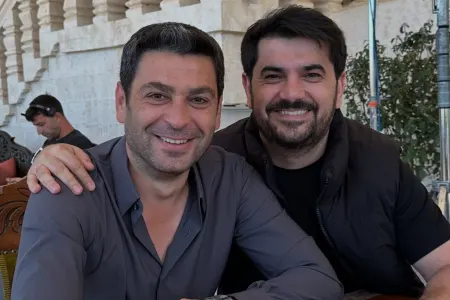 Elşən Ozanla necə dost olub?