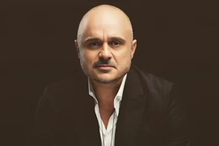 Uşaqların sözləri Miri Yusifi kövrəltdi - Video