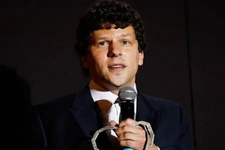 Tanımadığı şəxsə böyrəyini bağışladı