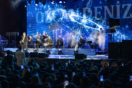 Özcan yenidən Bakıda konsert verdi