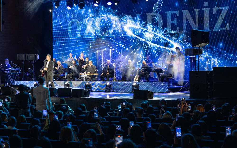 Özcan yenidən Bakıda konsert verdi