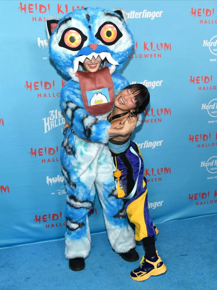 Ulduzların bir-birindən fərqli “Halloween” obrazları...