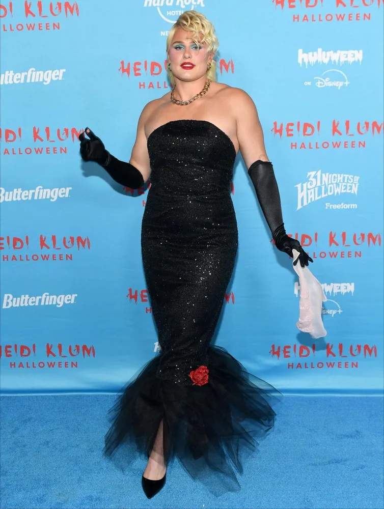 Ulduzların bir-birindən fərqli “Halloween” obrazları...