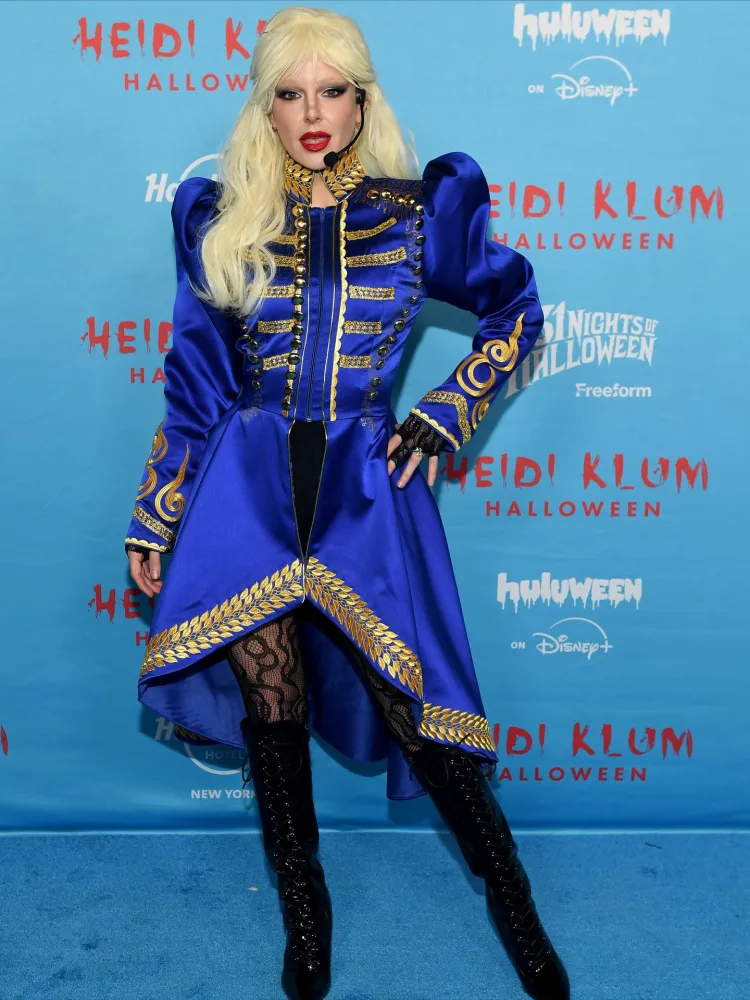 Ulduzların bir-birindən fərqli “Halloween” obrazları...