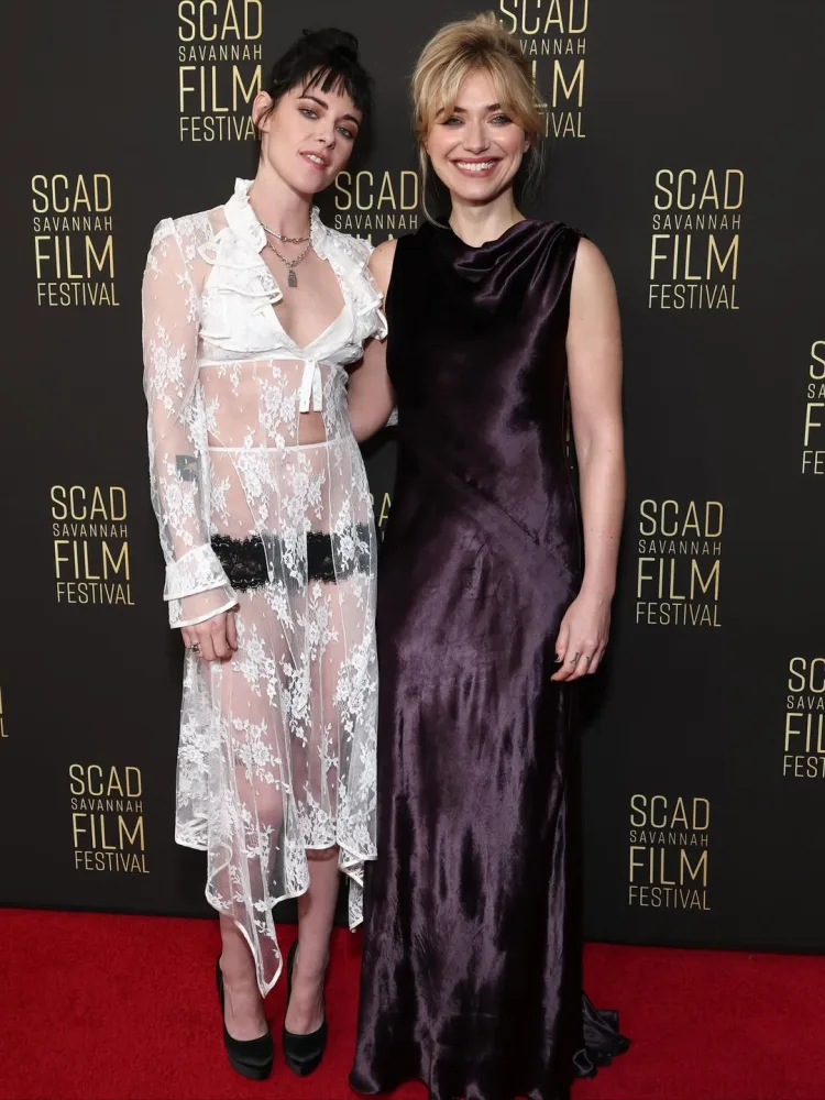 Kristen Stüart mükafat aldı