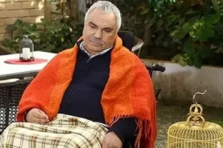 O səhnəni yenidən canlandırdı