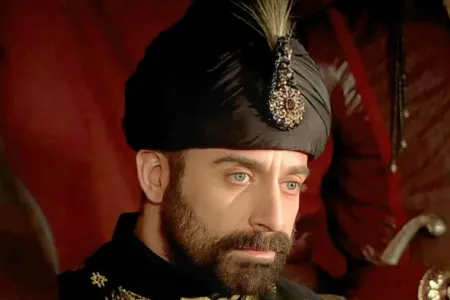 Halit Ergenç "Muhteşem yüzyıl" serialı ilə bağlı danışdı