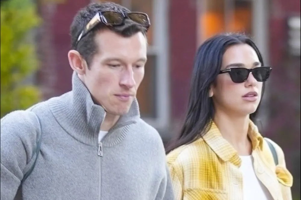 Dua Lipa və nişanlısı əl-ələ görüntüləndi