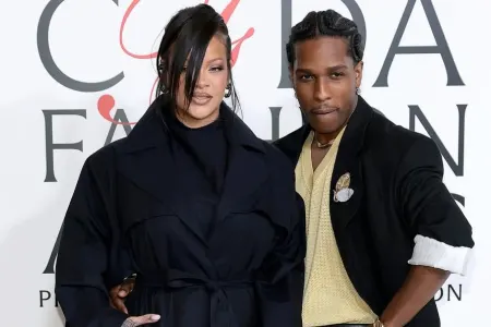 Rihanna ana olduqdan sonra ilk dəfə görüntüləndi