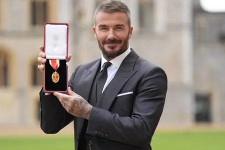 Devid Bekhem “cəngavər” oldu