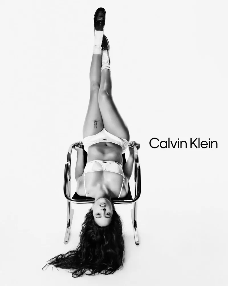 Rosalia yeni fotosessiyası ilə gündəm oldu