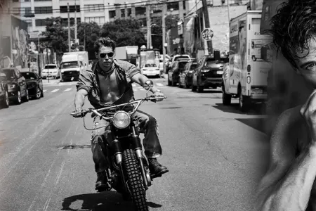 Austin Batlerdən yarıçılpaq fotolar