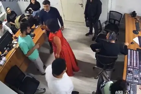 Aşıq Telli ARB-nin əməkdaşına hücum etdi