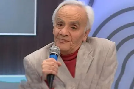 “Qapıdan içəri keçəndə Vahid müəllim keçindi”