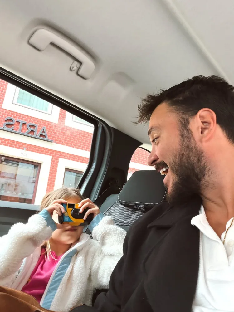 Boşanan cütlük birlikdə tətilə yollandı