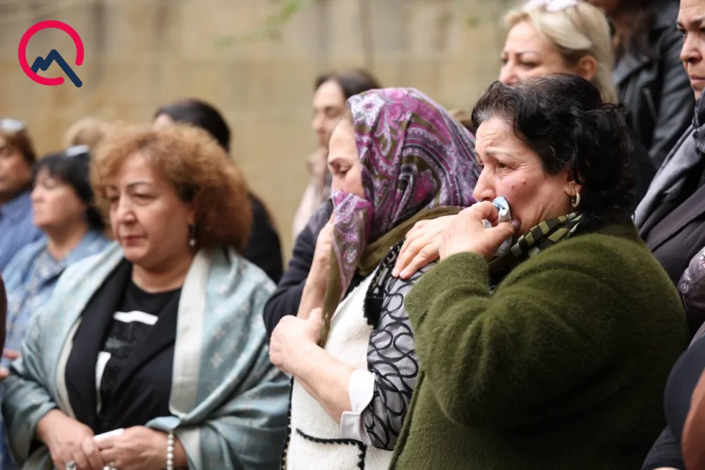 Vahid Əliyev dəfn olundu - Fotolar - Yenilənib