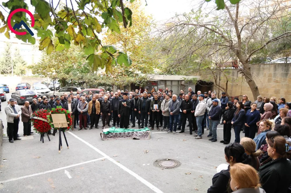 Vahid Əliyev dəfn olundu - Fotolar - Yenilənib