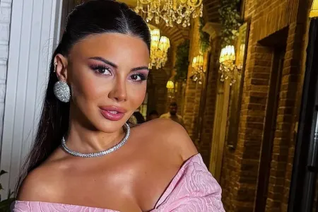 Aysel anasını belə təbrik etdi