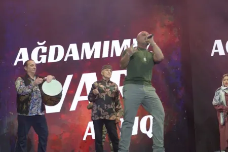 Xalq artistlərinin "Qarabağımız var artıq"ı alqışlarla qarşılandı– Video 