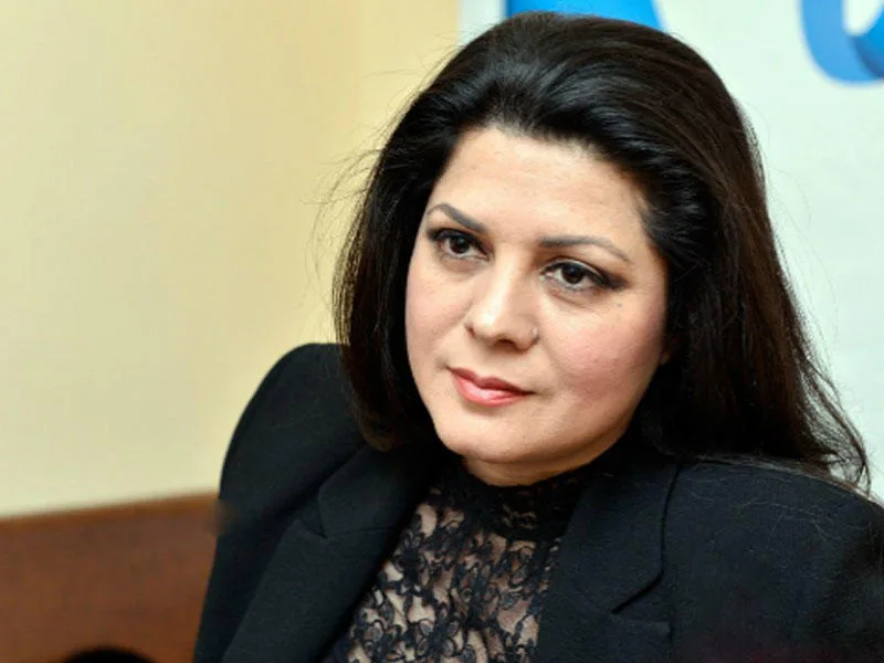 ““Quran-i Kərim” gətirin, əlimi basım” - Efirdə özündən çıxdı