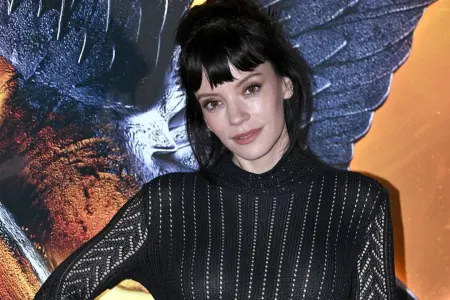  Lili Allenin “İntiqam libası” diqqət çəkdi