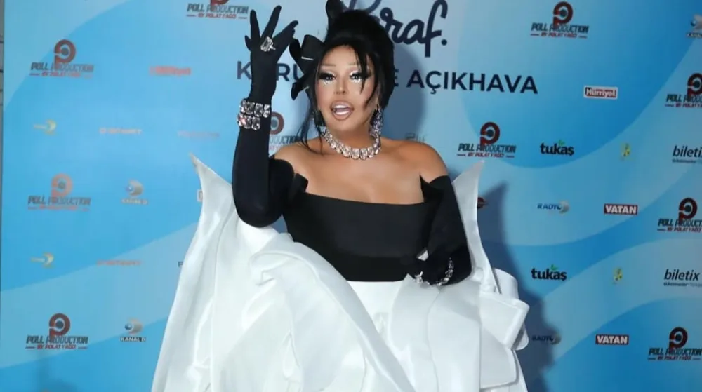 Bülent Ersoy evli sevgilisi ilə görüntüləndi