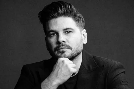 “Bəzən aktyorluq üçün darıxıram” – Tolgahan Sayışman