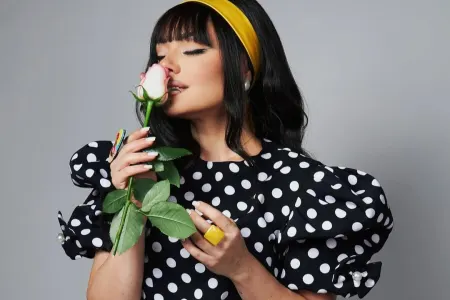  Samirə Əfəndi fərqli tərzi ilə diqqət çəkdi