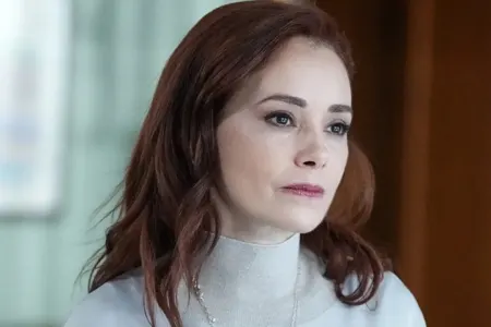 Özgü Namal keçirdikləri qəzadan danışdı