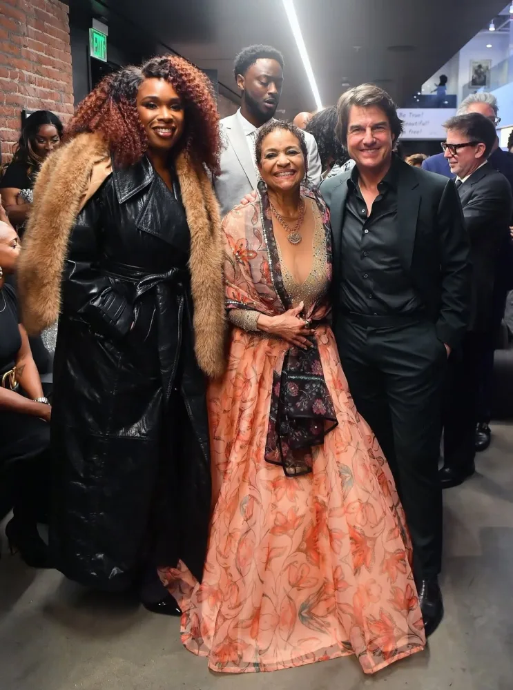 Dünya ulduzları mükafatlandırma gecəsində