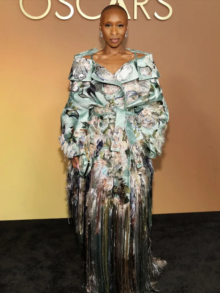 Dünya ulduzları mükafatlandırma gecəsində