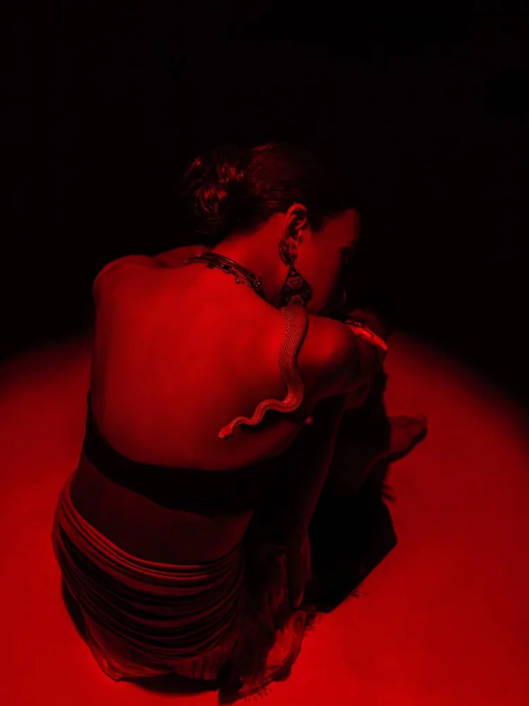 Dilarə fərqli fotosessiyası ilə diqqət çəkdi