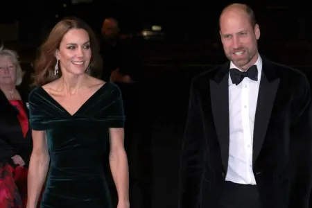 Şahzadə və xanımı qırmızı xalçada görüntüləndi