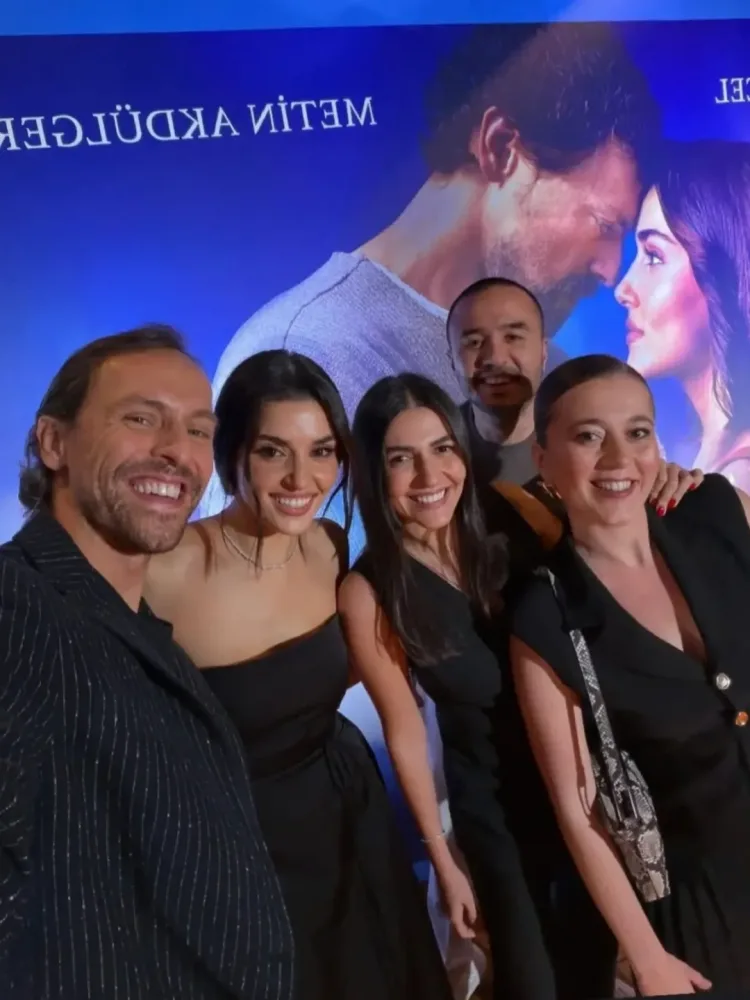 Filmlərinin qala gecəsinə qatıldılar