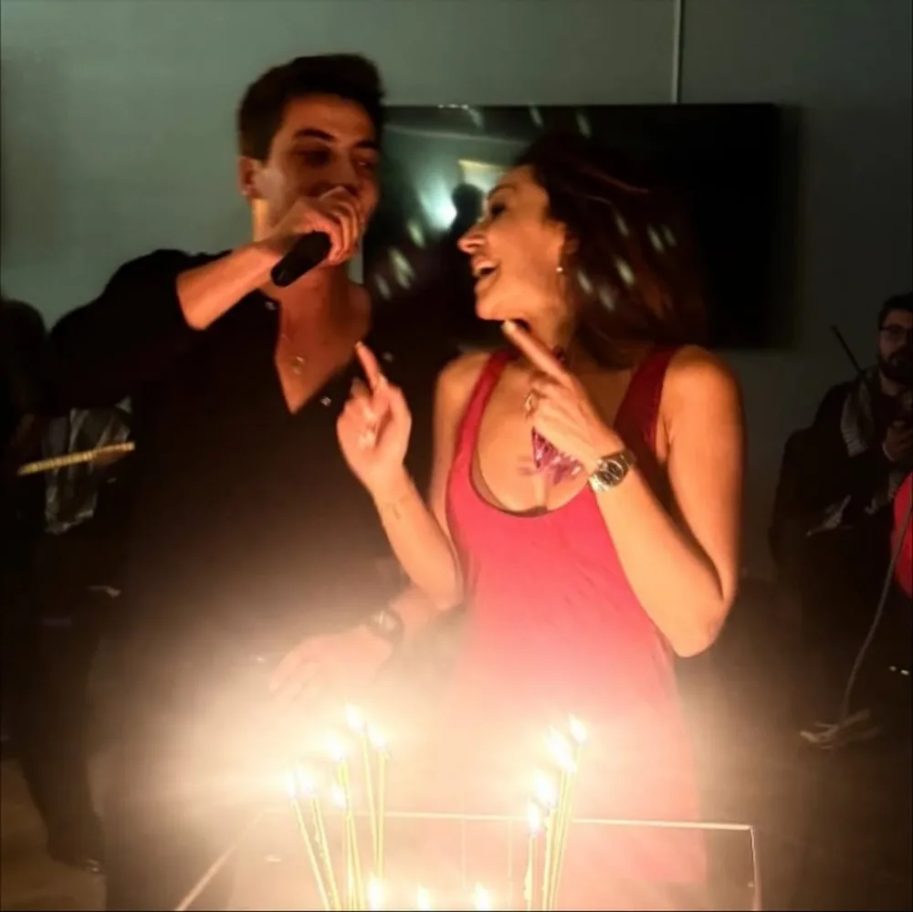 “Uzak şehir”in “Nare”si 31 yaşını belə qeyd edib